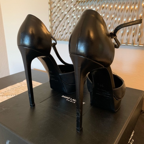 YSL Studded Janis Mary Jane Heel. Black. Size 38. - Picture 11 of 15